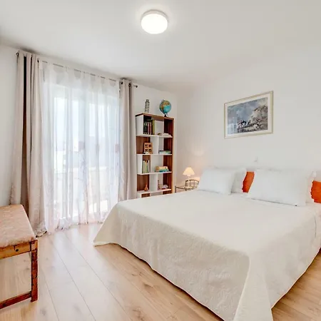 Jokica Apartment *